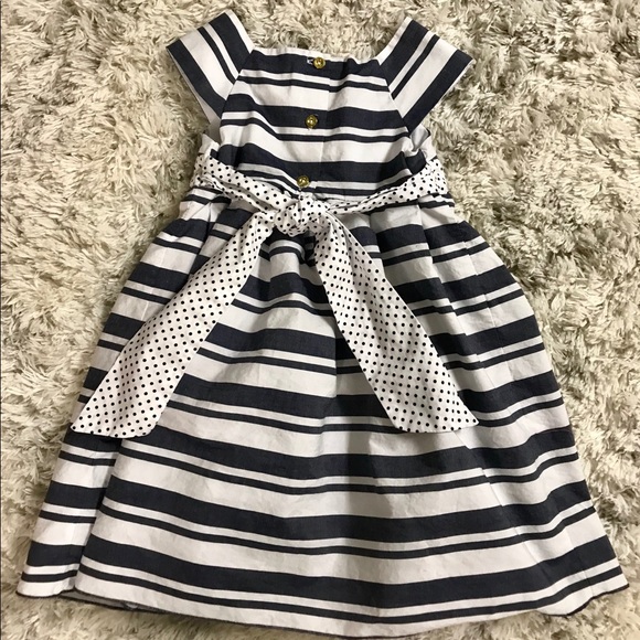 ✨3 for $20✨Girl’s Dress - Picture 4 of 5